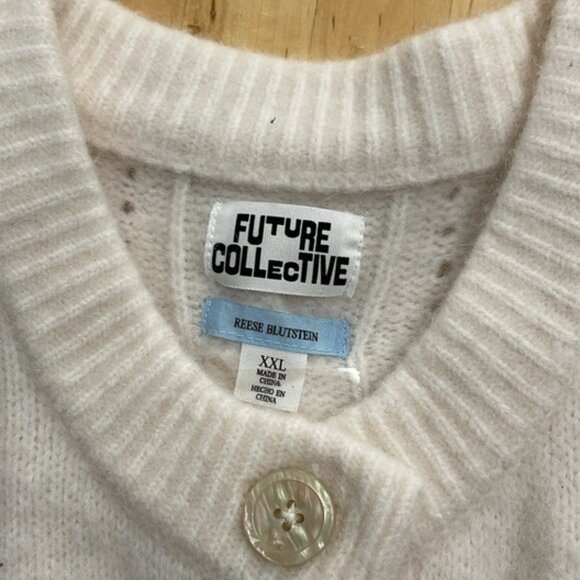 FUTURE COLLECTIVE CABLE KNIT BIG BUTTON-DOWN CARDIGAN SWEATER XXL OFF-WHITE CREW - Picture 3 of 9